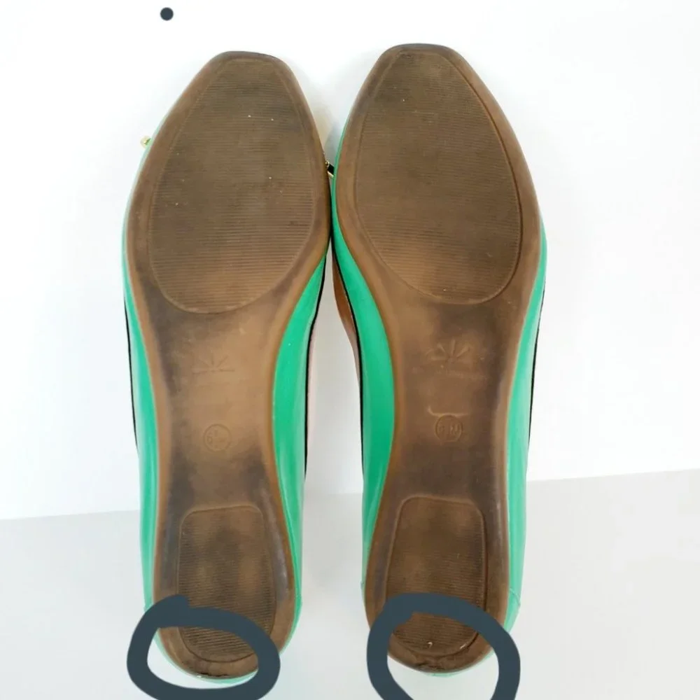 Isaac Mizrahi Live Green Brown Flats Size 6 1/2M